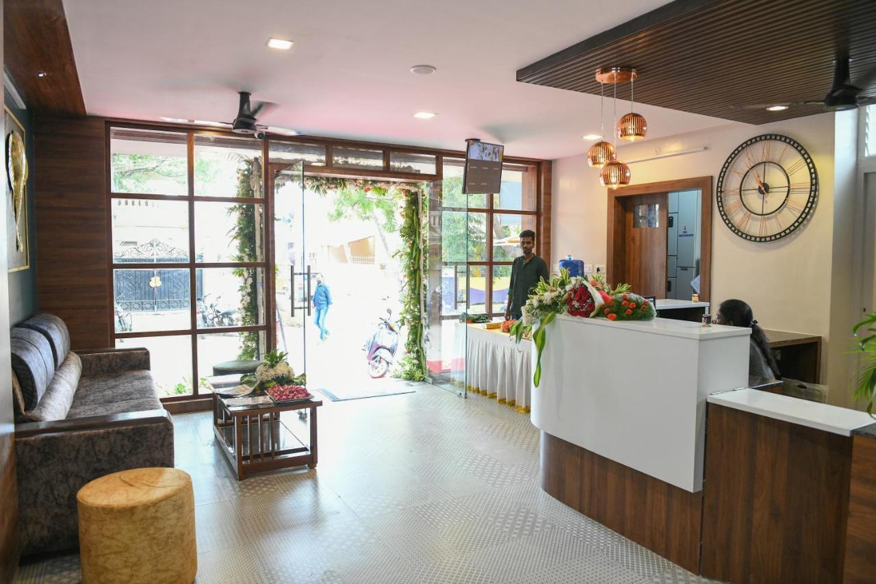 Hotel Essence Веллуру Экстерьер фото